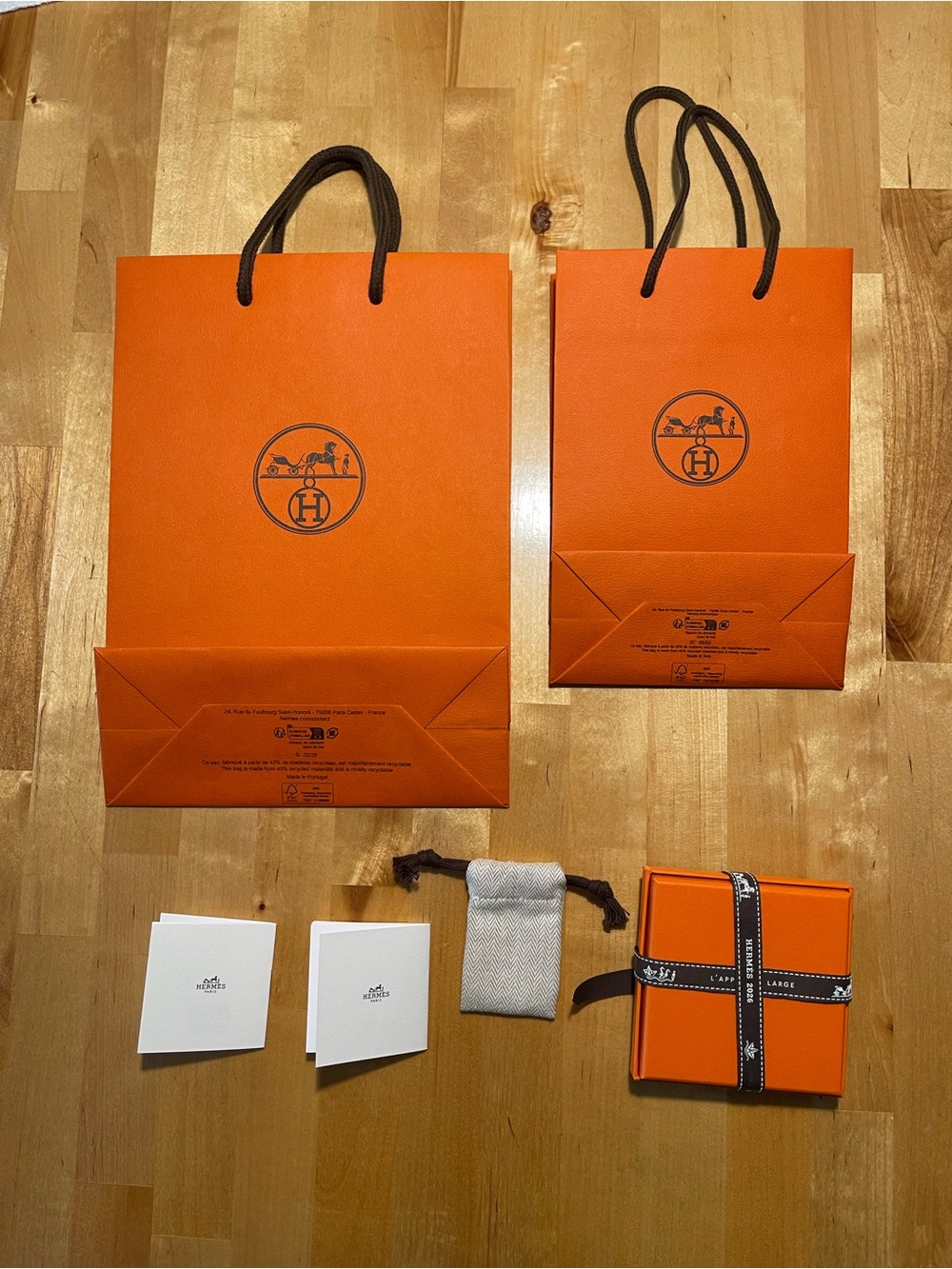 Hermès Packaging & Accessory Set - Picture 2 of 9